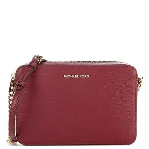 Michael Kors Jet Set Large Crossbody Bag
